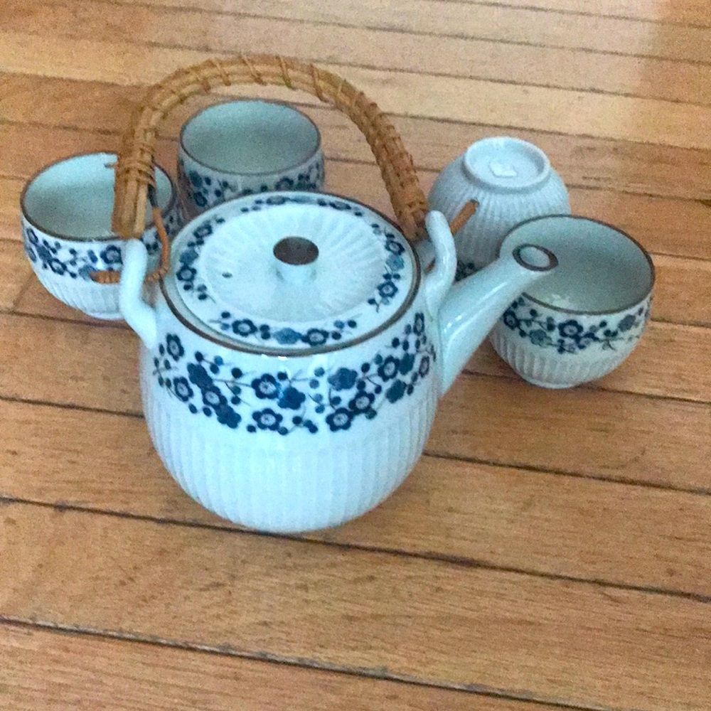Beautiful Japanese tea set